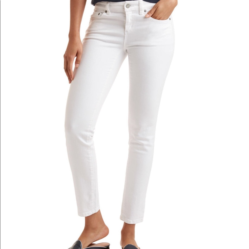 White Vineyard vines denim jeans